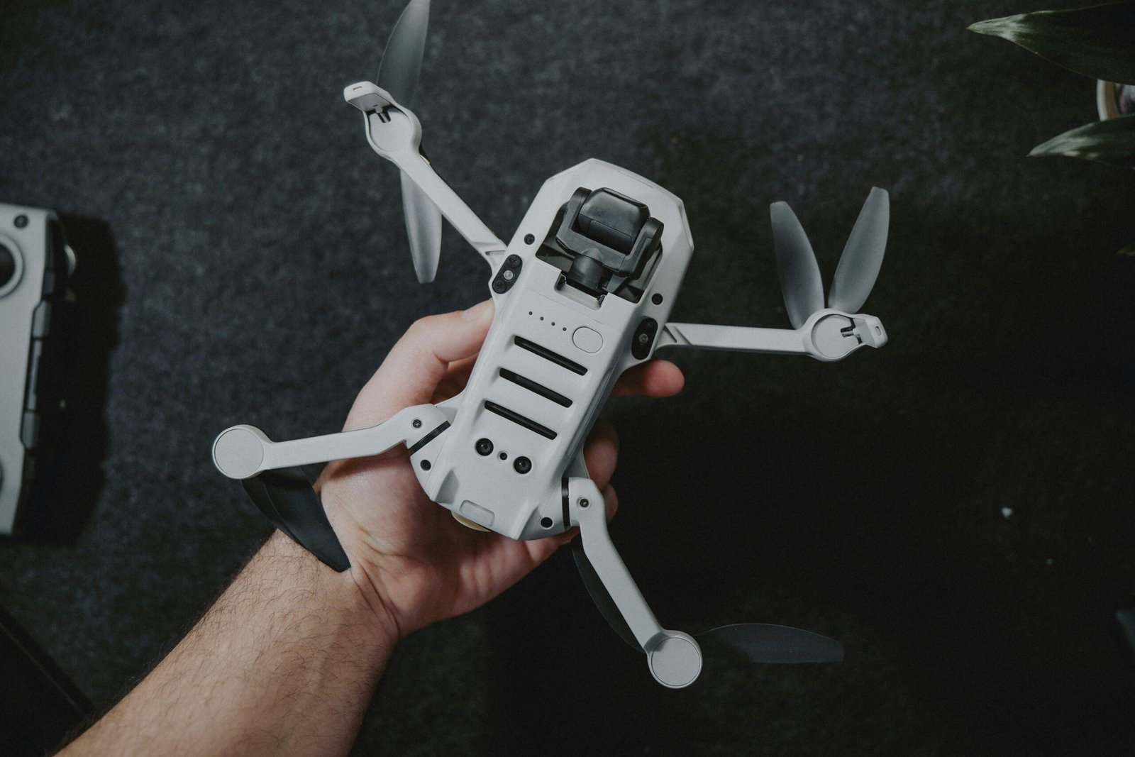 The Ultimate Guide to Drones: 9 Amazing Tips for Beginners
